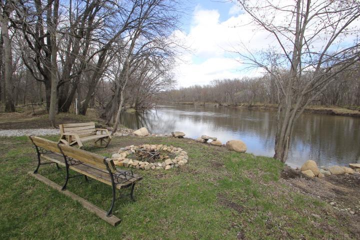 Dunkerton, Iowa 50626, United States, 4 Bedrooms Bedrooms, ,4 BathroomsBathrooms,Residential,Active,117353