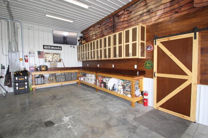 Dunkerton, Iowa 50626, United States, 4 Bedrooms Bedrooms, ,4 BathroomsBathrooms,Residential,Active,117353