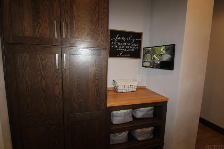 Dunkerton, Iowa 50626, United States, 4 Bedrooms Bedrooms, ,4 BathroomsBathrooms,Residential,Active,117353