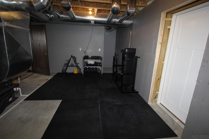 Dunkerton, Iowa 50626, United States, 4 Bedrooms Bedrooms, ,4 BathroomsBathrooms,Residential,Active,117353