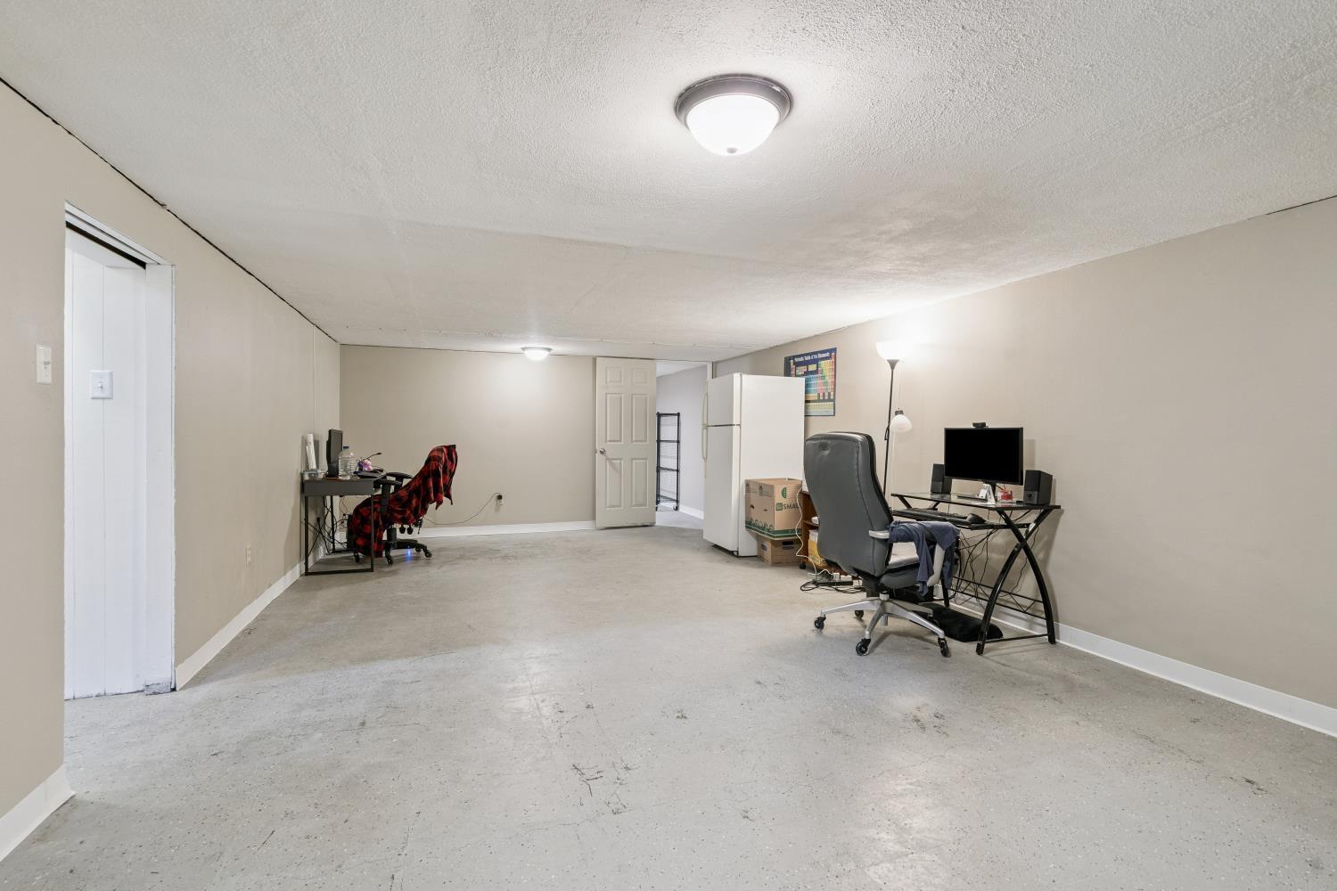 Independence, Iowa 50644, United States, 3 Bedrooms Bedrooms, ,1 BathroomBathrooms,Residential,Pending,169476