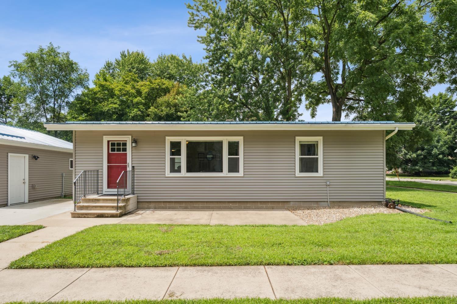 Independence, Iowa 50644, United States, 3 Bedrooms Bedrooms, ,1 BathroomBathrooms,Residential,Pending,169476