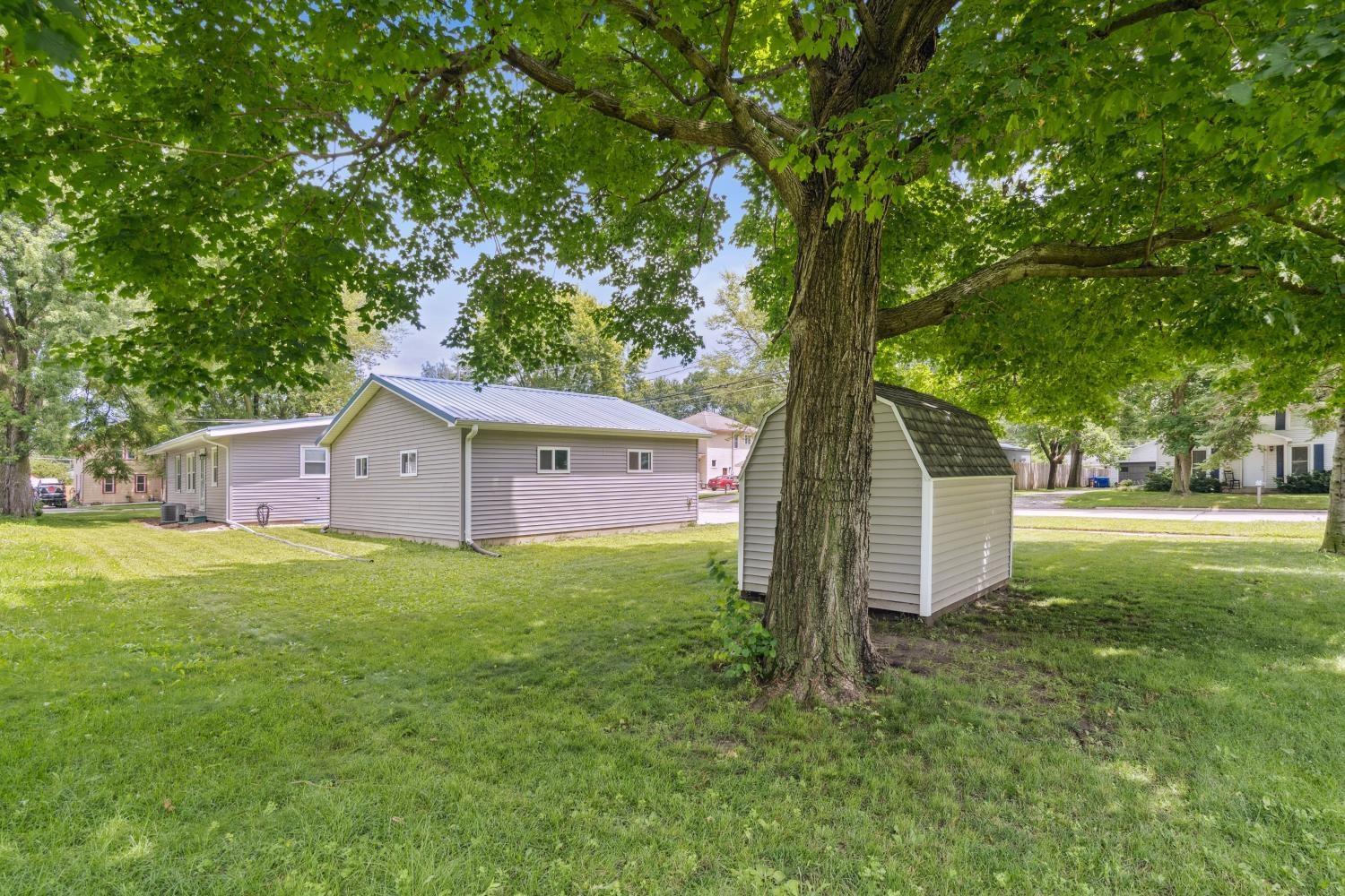 Independence, Iowa 50644, United States, 3 Bedrooms Bedrooms, ,1 BathroomBathrooms,Residential,Pending,169476