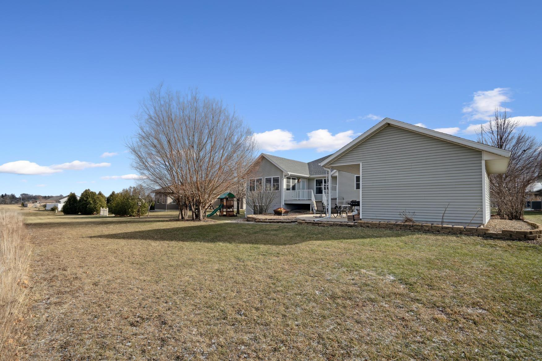 Independence, Iowa 50644, United States, 4 Bedrooms Bedrooms, ,3 BathroomsBathrooms,Residential,Pending,26770