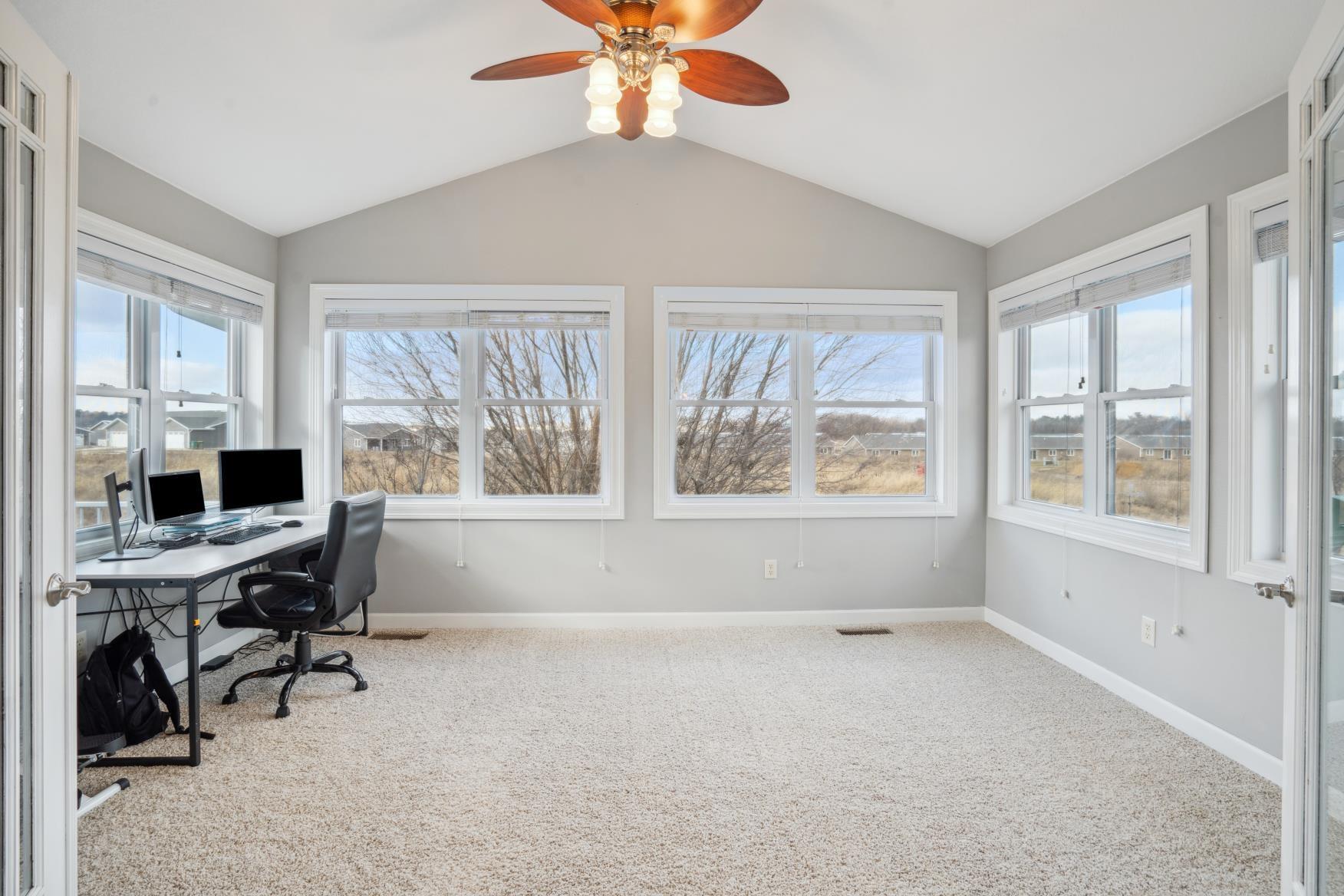 Independence, Iowa 50644, United States, 4 Bedrooms Bedrooms, ,3 BathroomsBathrooms,Residential,Pending,26770