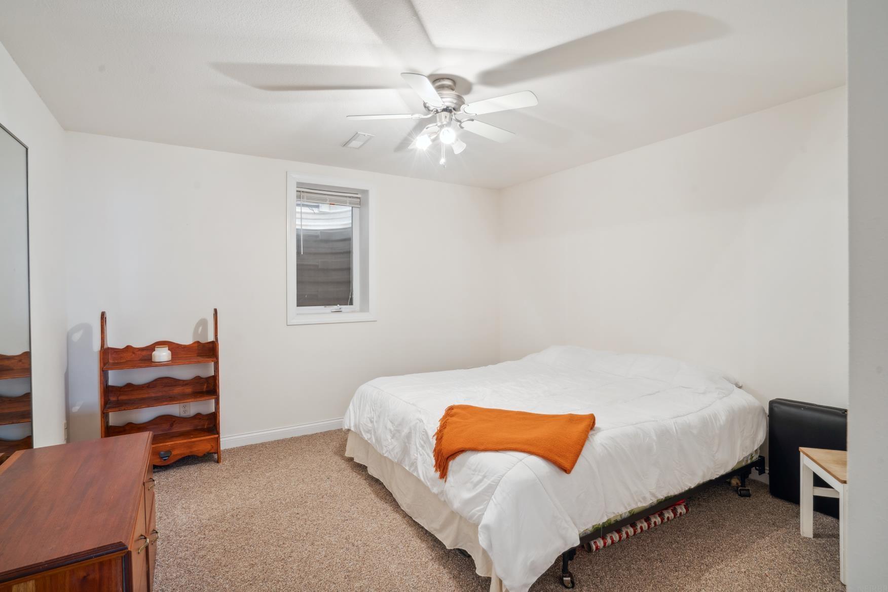 Independence, Iowa 50644, United States, 4 Bedrooms Bedrooms, ,3 BathroomsBathrooms,Residential,Pending,26770