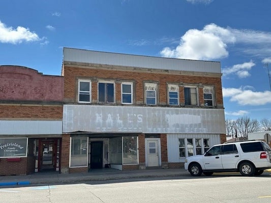 135 W MAIN AVE APT 6, ROCKFORD, IA 50468 - Image 8d09cb61306dff0284ca35efca80a41a/3206705371