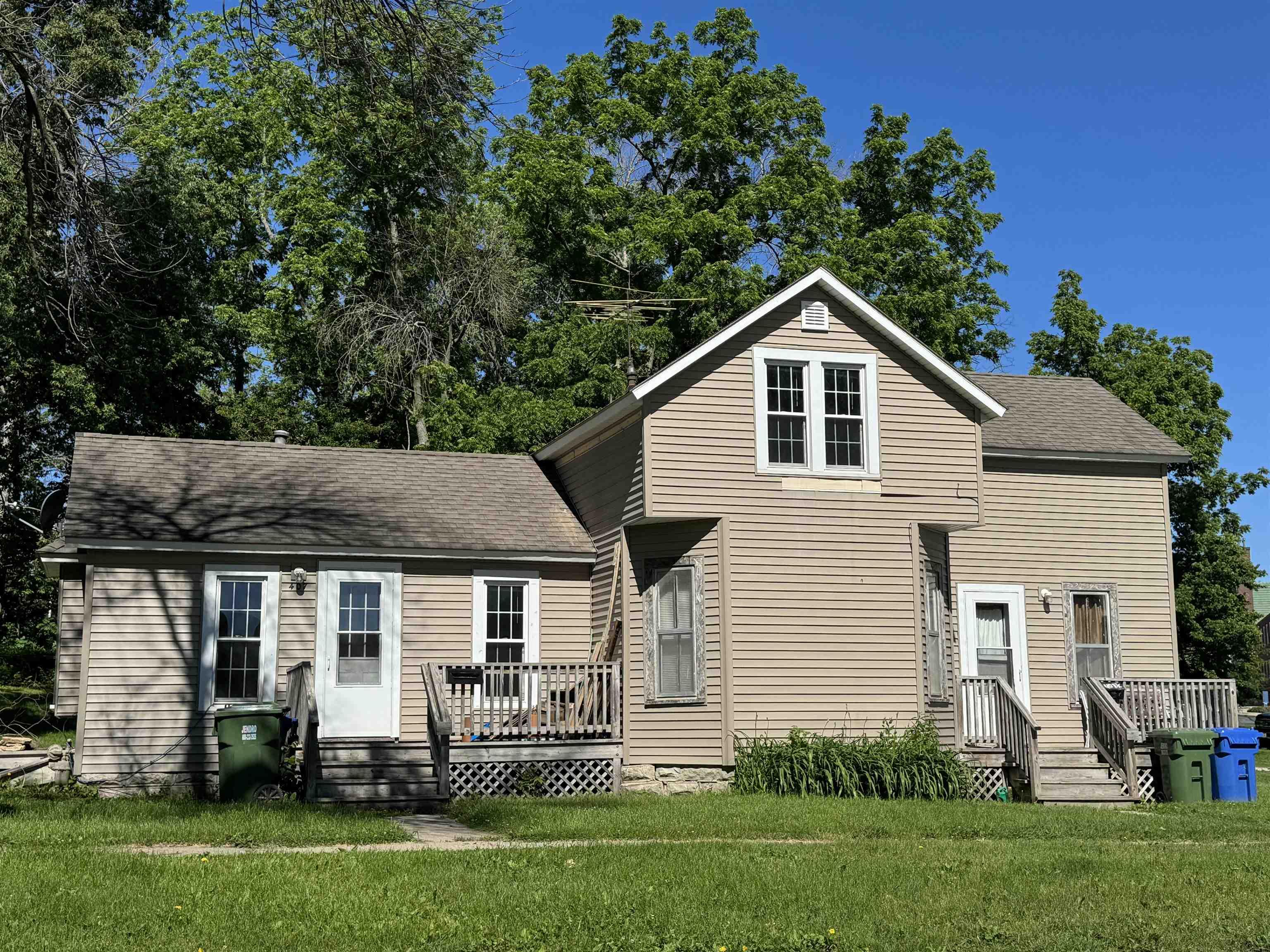 Photo 1 of 1 — 407 Cedar, Charles City, IA 50616