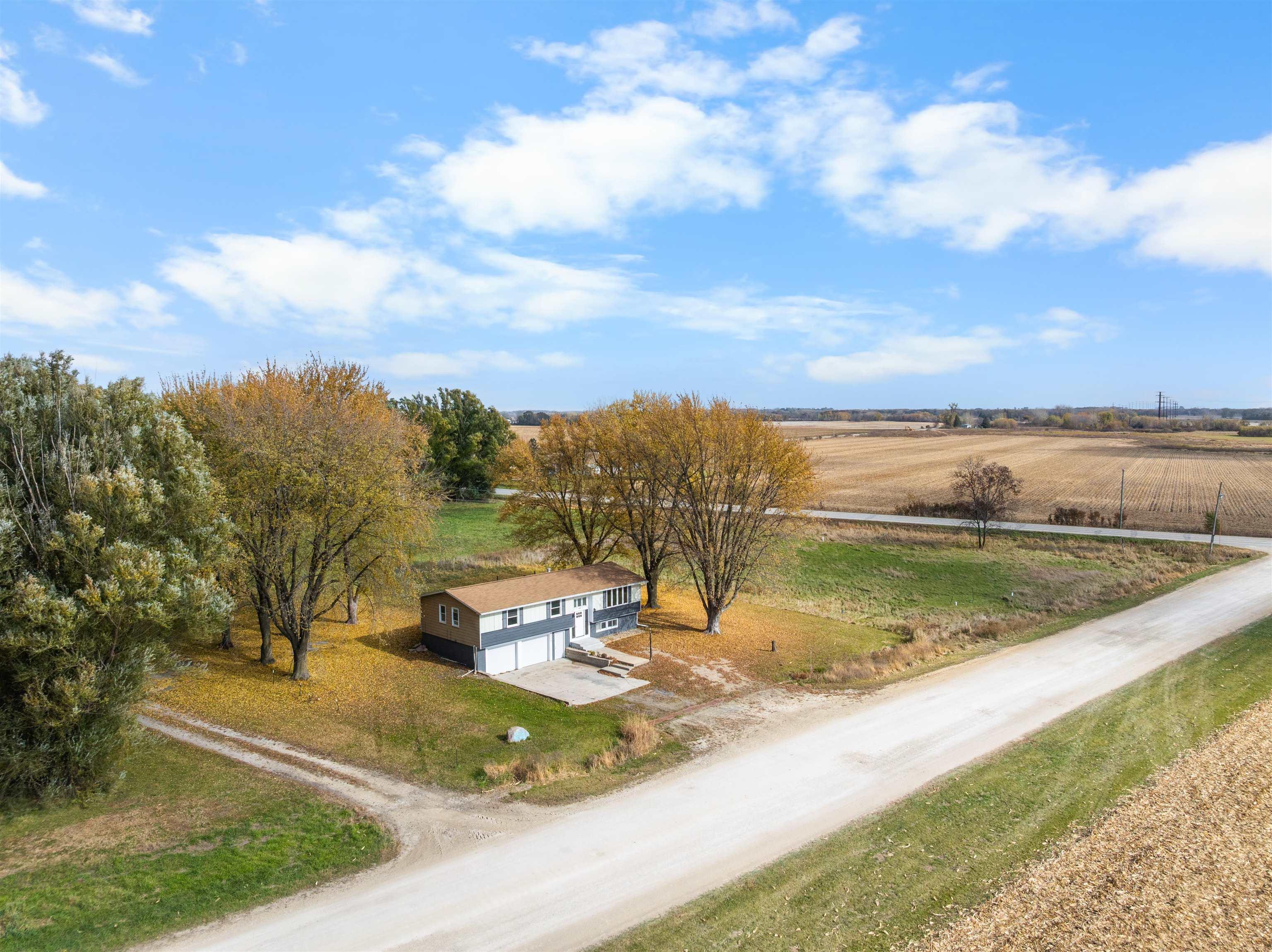Dunkerton, Iowa 50626, United States, 3 Bedrooms Bedrooms, ,2 BathroomsBathrooms,Residential,Active,242146