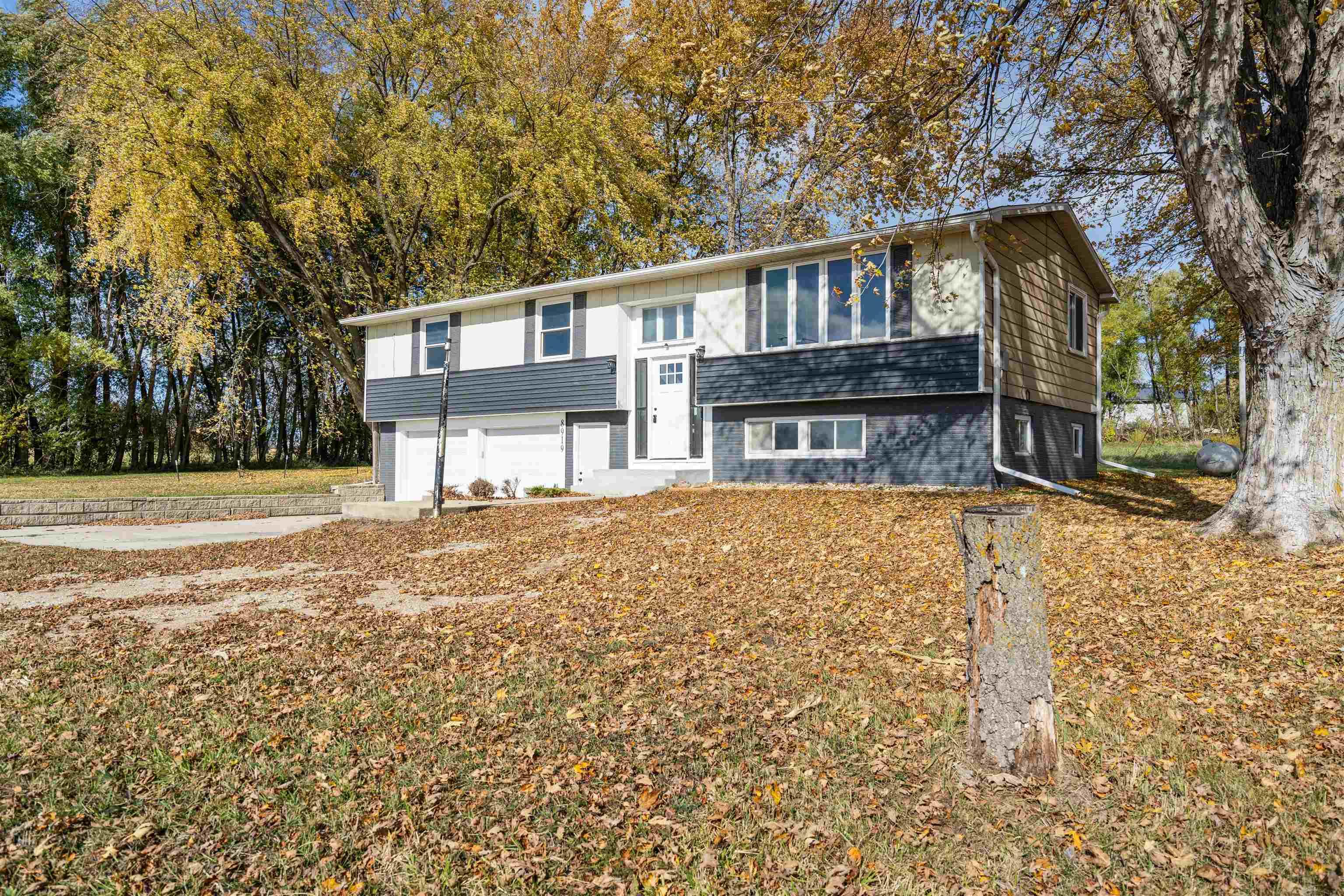 Dunkerton, Iowa 50626, United States, 3 Bedrooms Bedrooms, ,2 BathroomsBathrooms,Residential,Active,242146