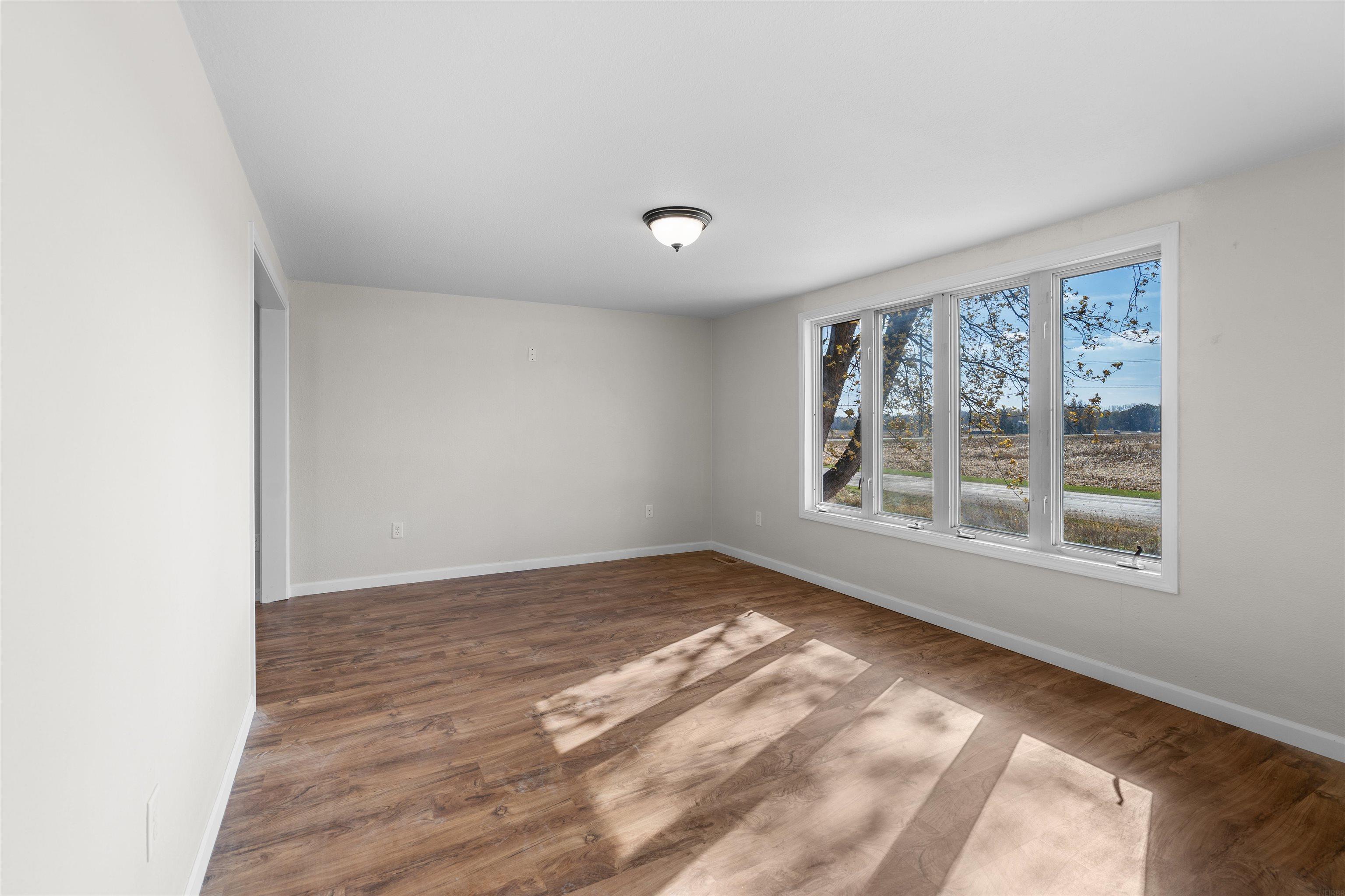 Dunkerton, Iowa 50626, United States, 3 Bedrooms Bedrooms, ,2 BathroomsBathrooms,Residential,Active,242146