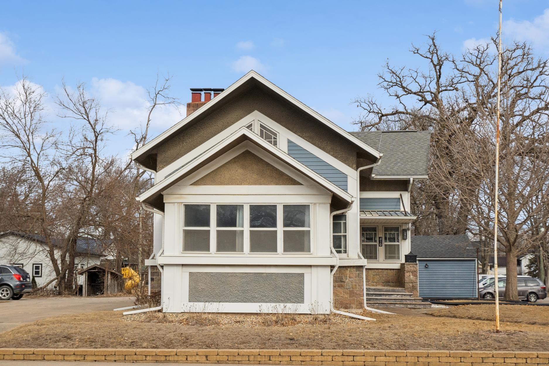 Independence, Iowa 50644, United States, 3 Bedrooms Bedrooms, ,3 BathroomsBathrooms,Residential,Pending,9294