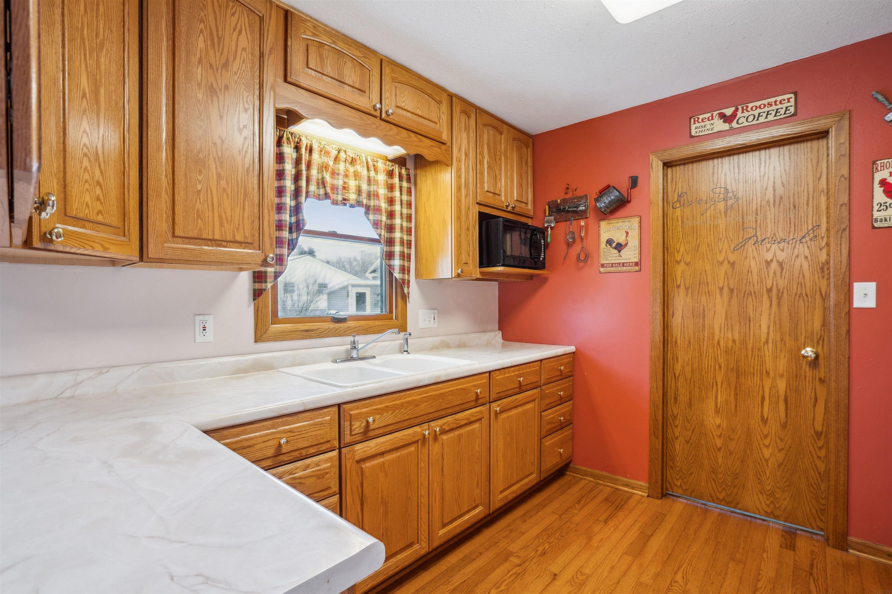 Denver, Iowa 50622, United States, 3 Bedrooms Bedrooms, ,2 BathroomsBathrooms,Residential,Pending,15260