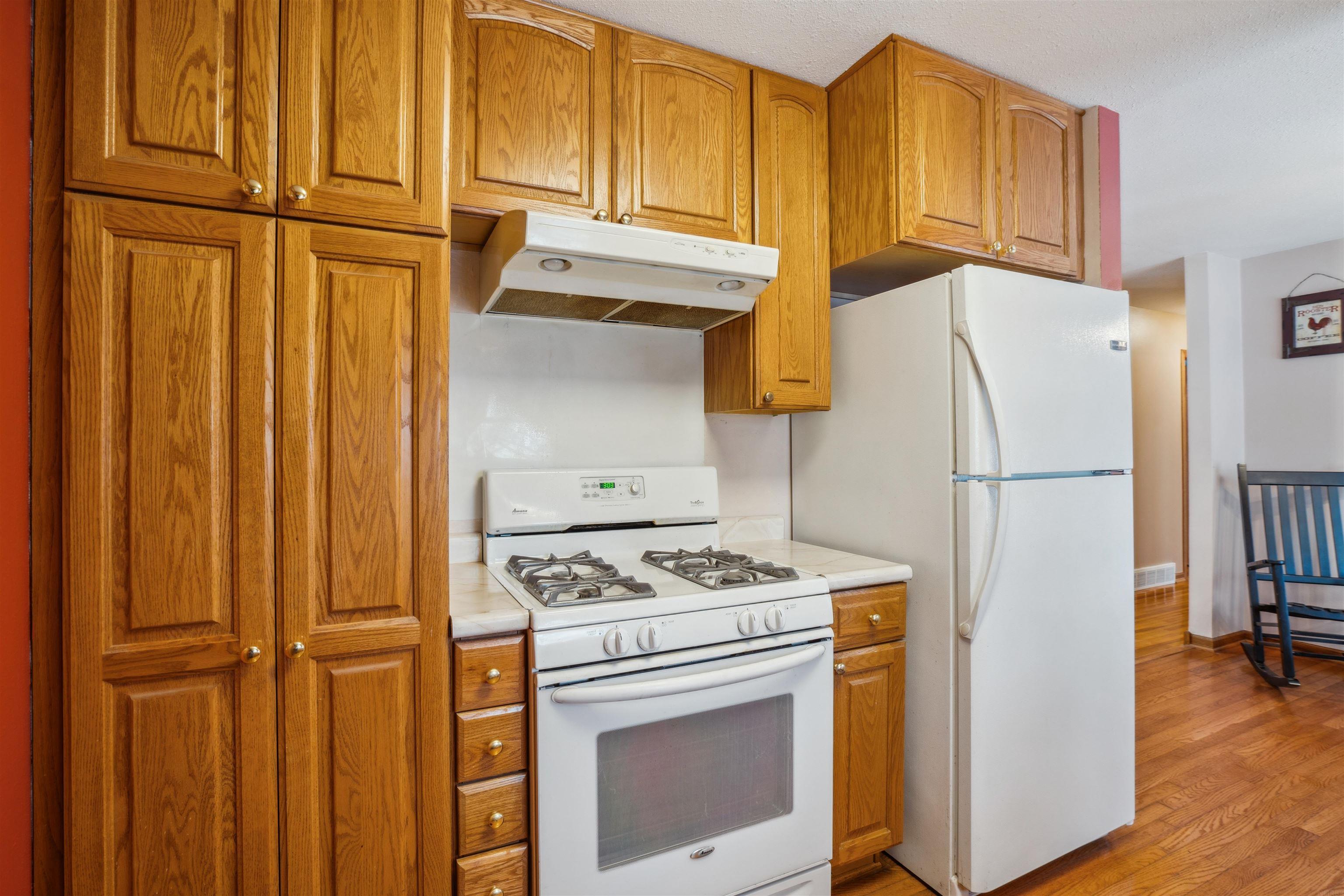 Denver, Iowa 50622, United States, 3 Bedrooms Bedrooms, ,2 BathroomsBathrooms,Residential,Pending,15260