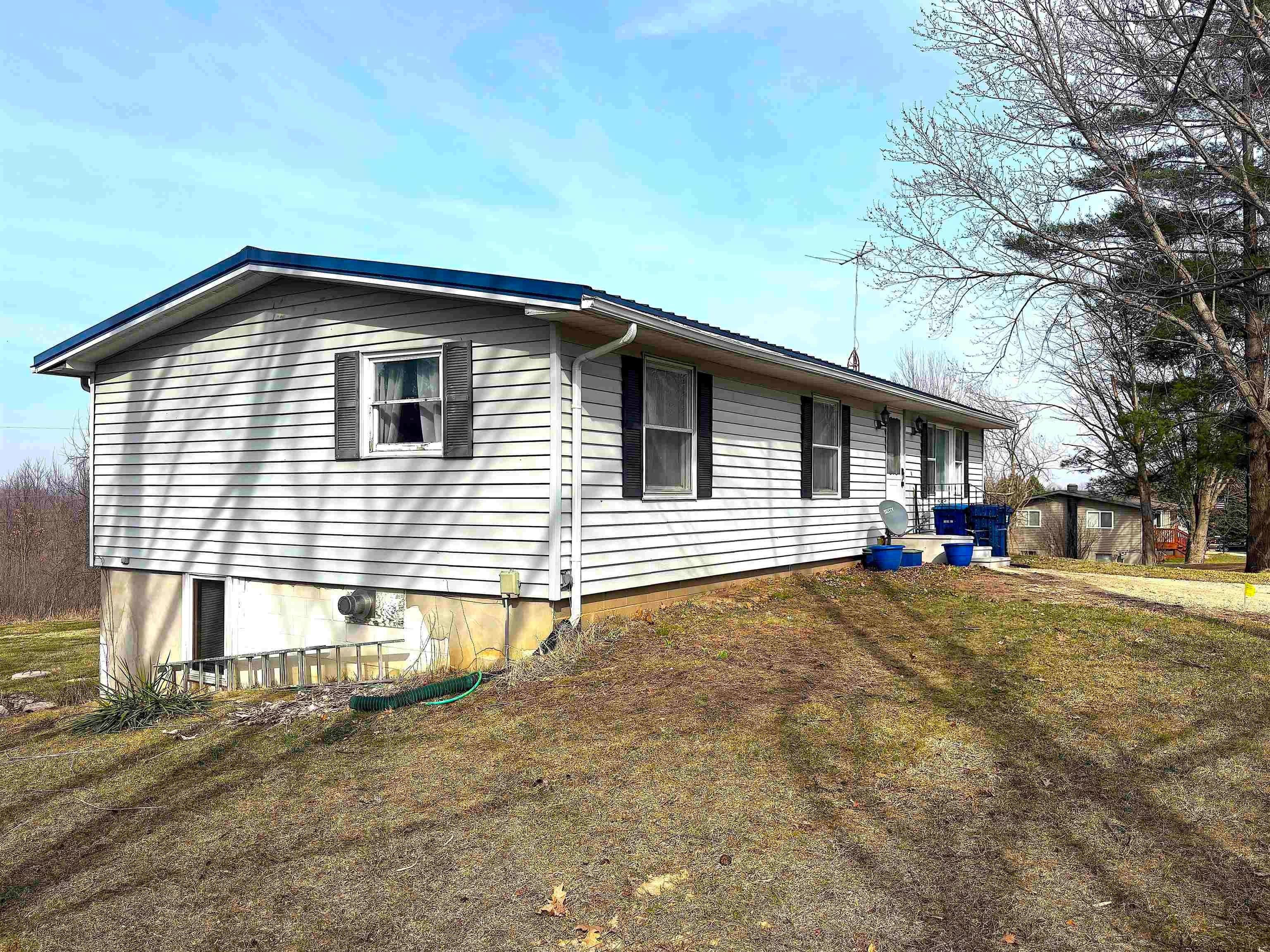 111 Skyline Drive - Photo 2