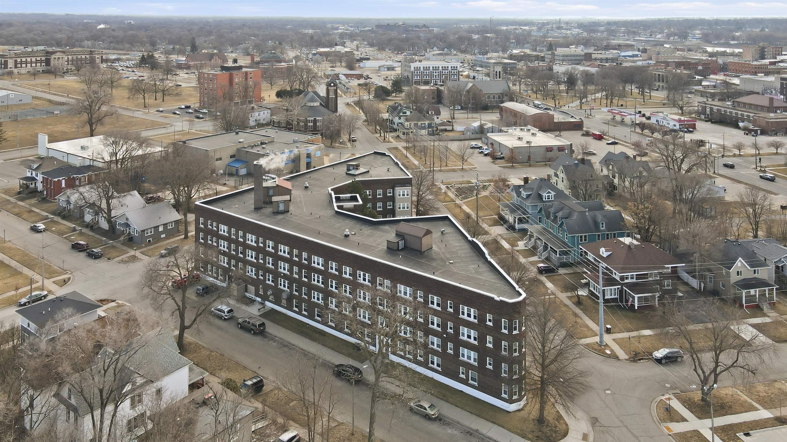 Photo 1 of 18 — 315 Walnut St, Waterloo, IA 50703