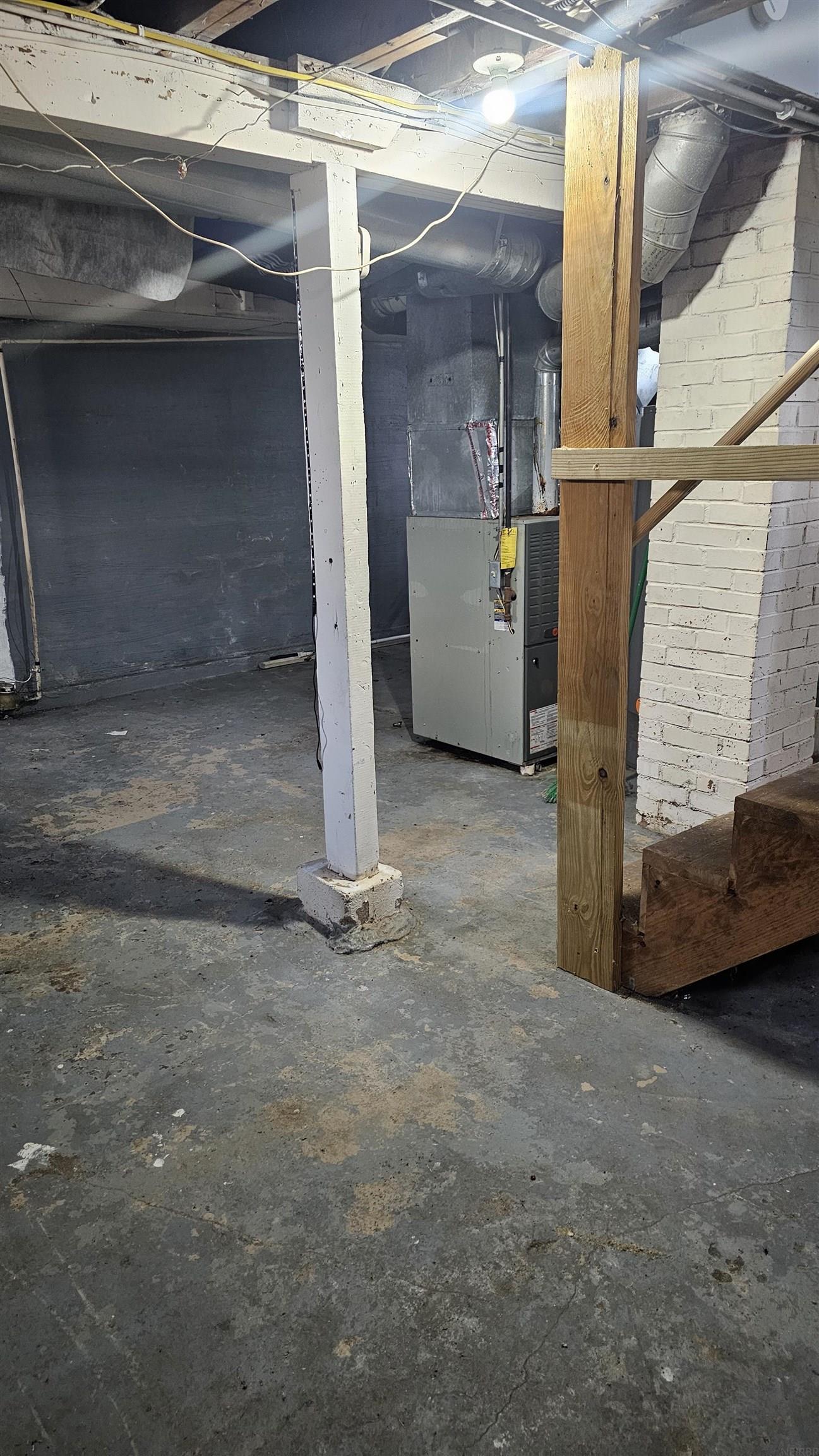 Waterloo, Iowa 50701, United States, 3 Bedrooms Bedrooms, ,1 BathroomBathrooms,Residential,Active,219830