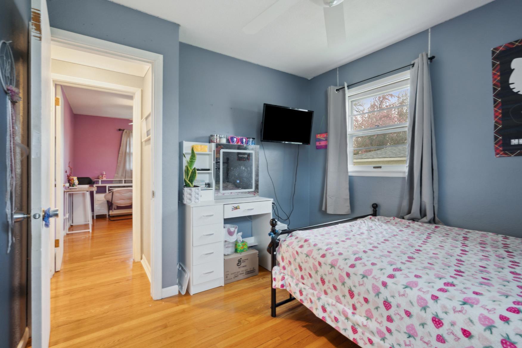 Cedar Rapids, Iowa 52405, United States, 3 Bedrooms Bedrooms, ,2 BathroomsBathrooms,Residential,Pending,115652