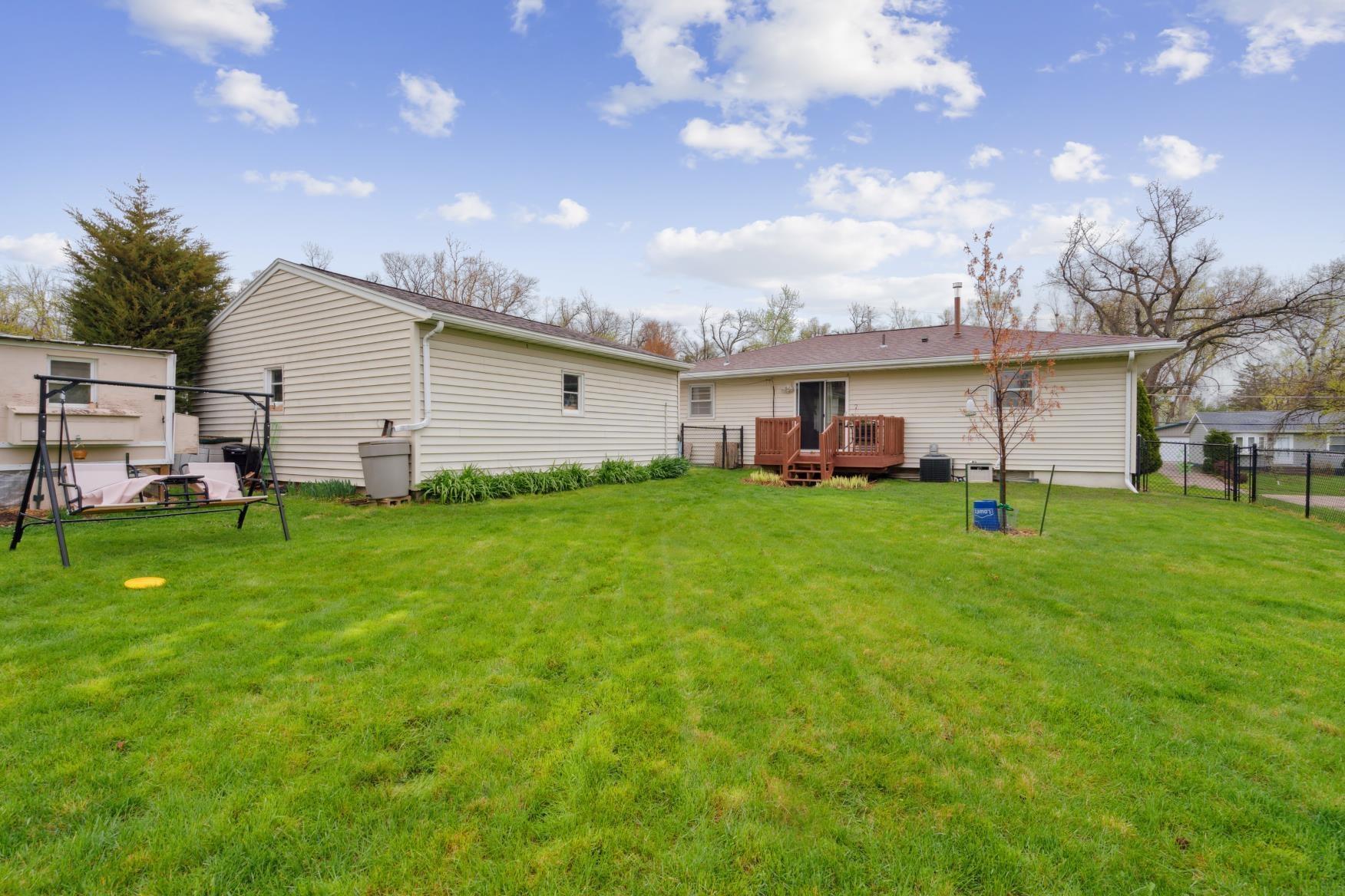 Cedar Rapids, Iowa 52405, United States, 3 Bedrooms Bedrooms, ,2 BathroomsBathrooms,Residential,Pending,115652