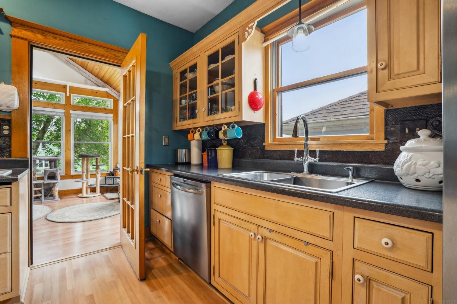 Oelwein, Iowa 50662, United States, 3 Bedrooms Bedrooms, ,2 BathroomsBathrooms,Residential,Pending,138670