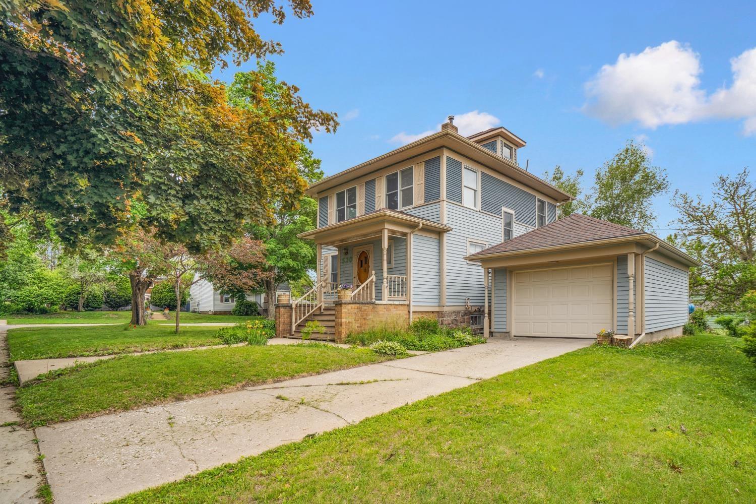 Oelwein, Iowa 50662, United States, 3 Bedrooms Bedrooms, ,2 BathroomsBathrooms,Residential,Pending,138670