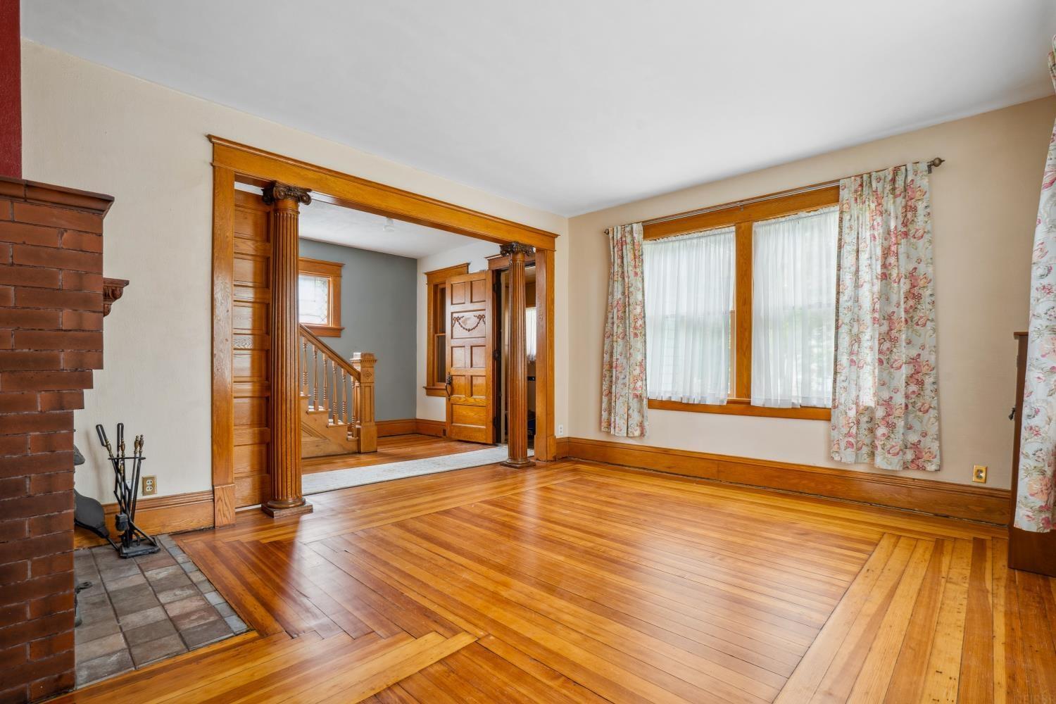 Oelwein, Iowa 50662, United States, 3 Bedrooms Bedrooms, ,2 BathroomsBathrooms,Residential,Pending,138670