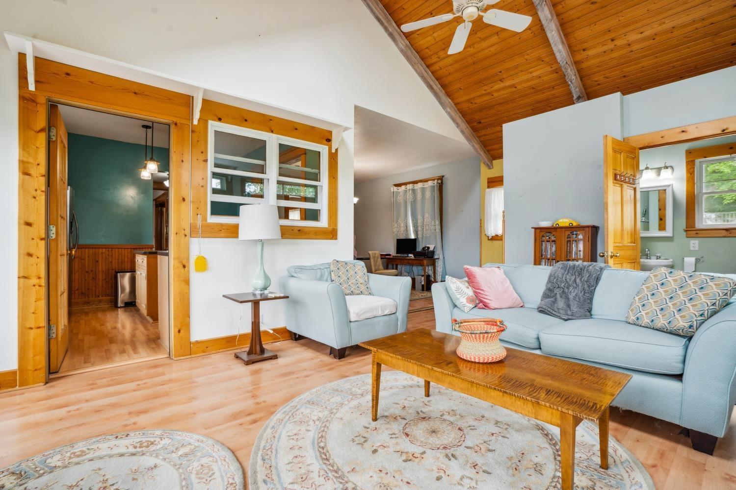 Oelwein, Iowa 50662, United States, 3 Bedrooms Bedrooms, ,2 BathroomsBathrooms,Residential,Pending,138670