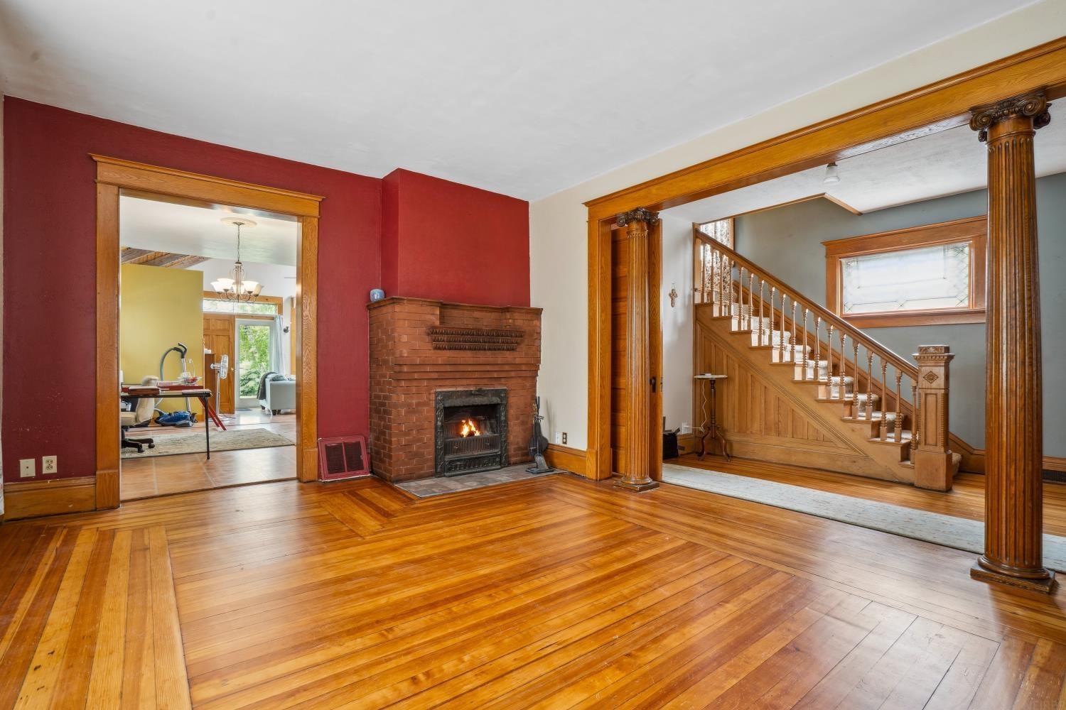 Oelwein, Iowa 50662, United States, 3 Bedrooms Bedrooms, ,2 BathroomsBathrooms,Residential,Pending,138670