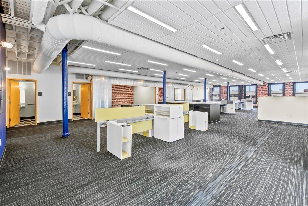 Waterloo, Iowa 50703, United States, ,Commercial,Active,44700