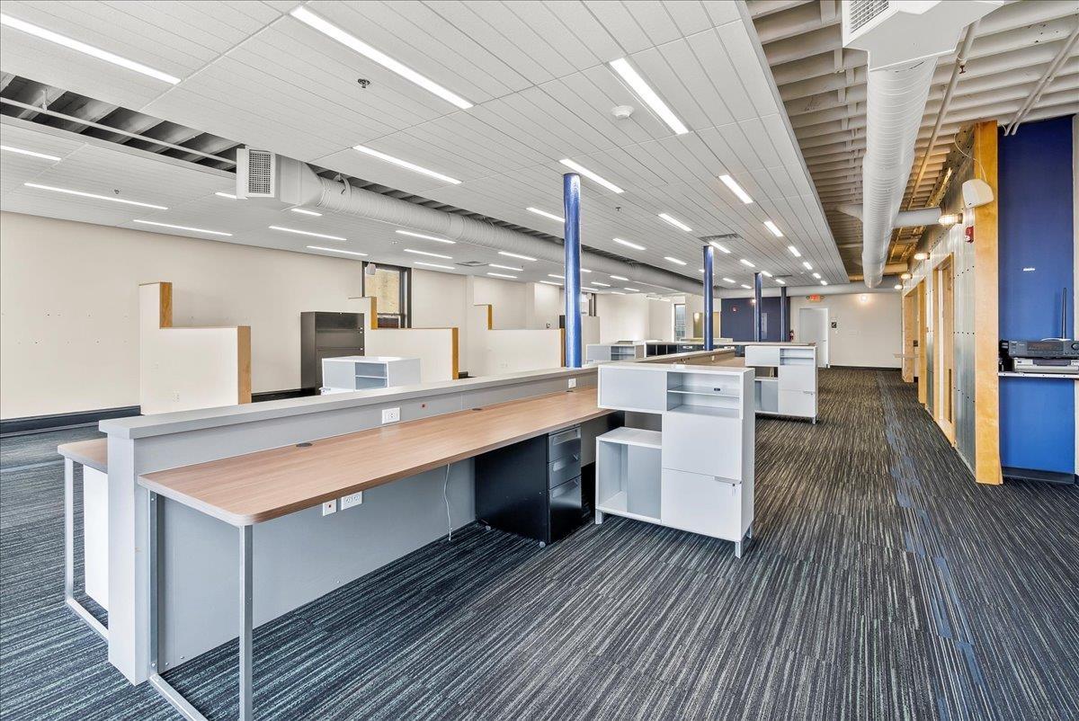 Waterloo, Iowa 50703, United States, ,Commercial,Active,44700
