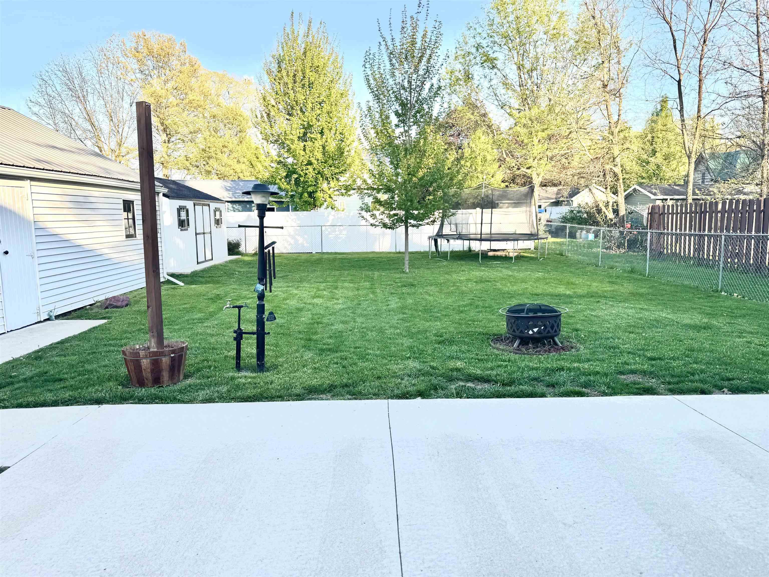 Laporte City, Iowa 50651, United States, 3 Bedrooms Bedrooms, ,2 BathroomsBathrooms,Residential,Pending,127801