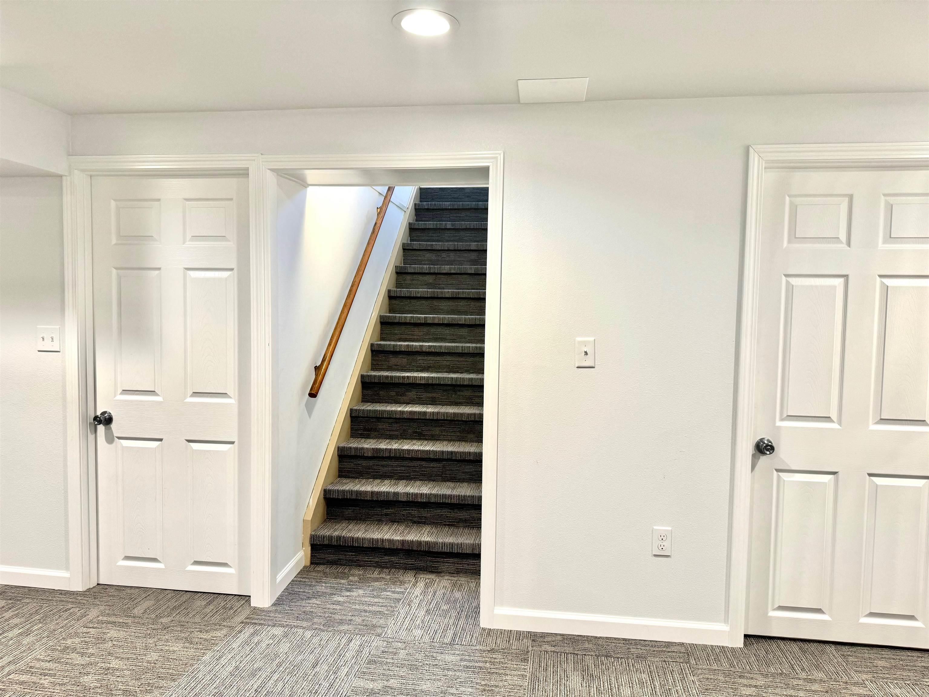 Laporte City, Iowa 50651, United States, 3 Bedrooms Bedrooms, ,2 BathroomsBathrooms,Residential,Pending,127801