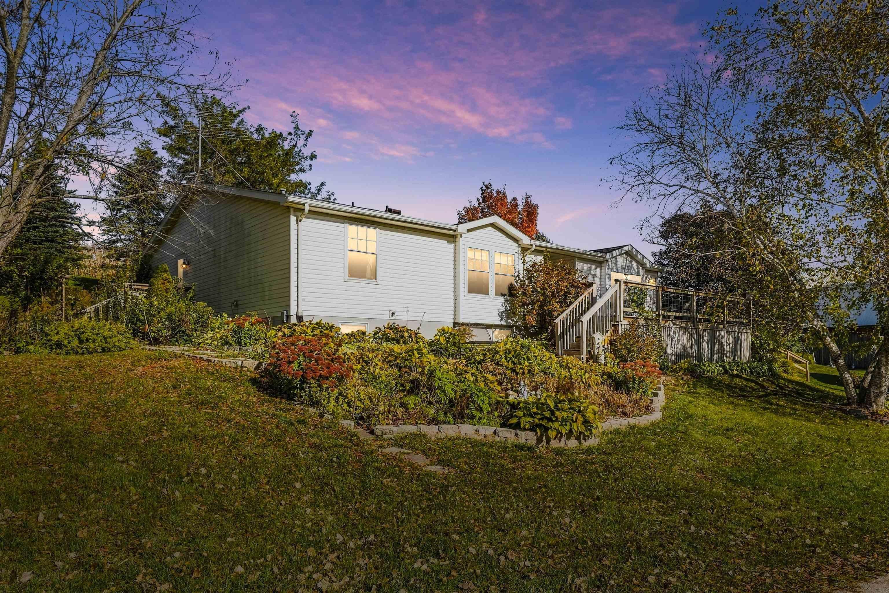 1020 Co. Rd. W42 - Photo 2