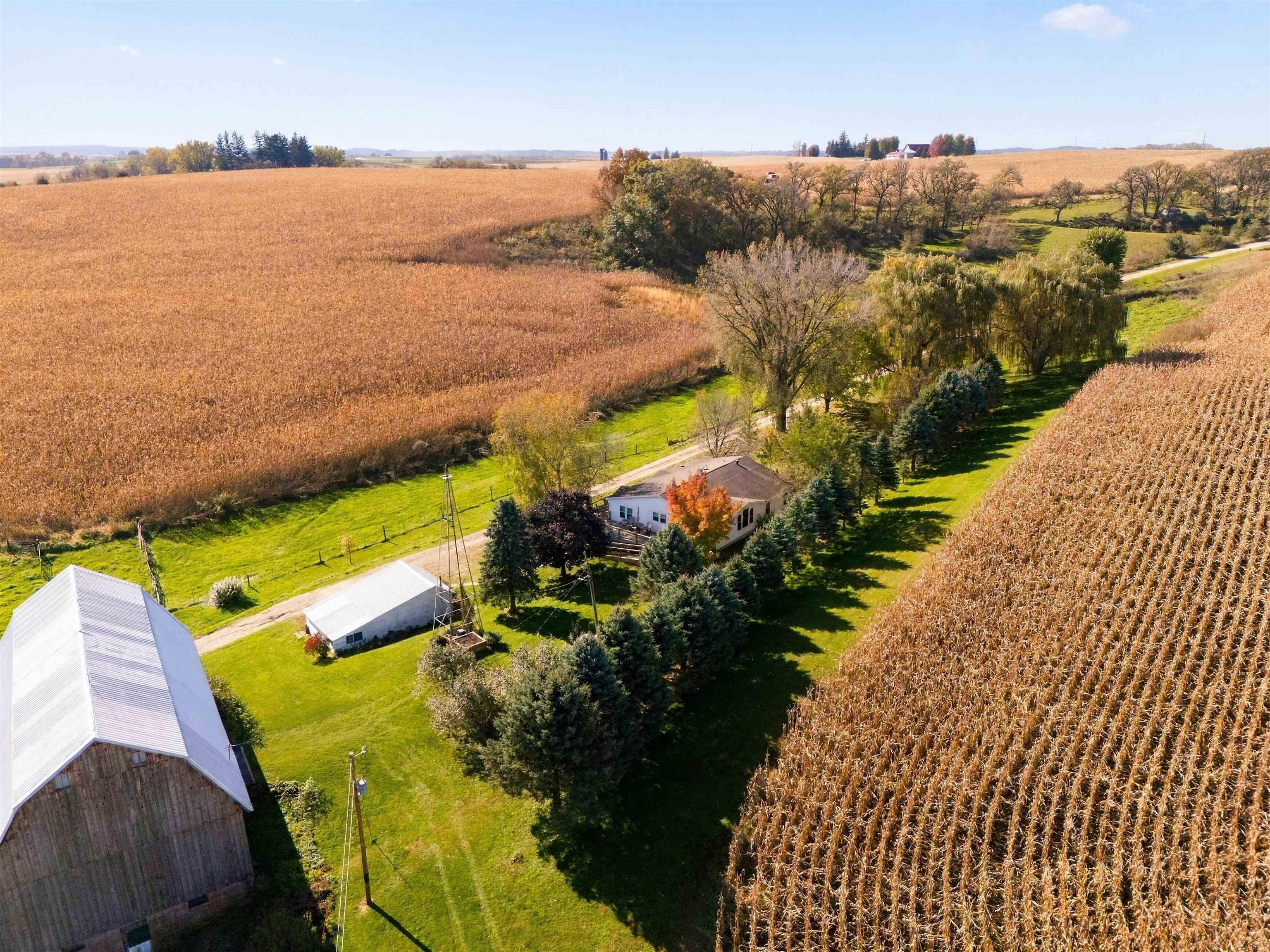 1020 Co. Rd. W42 - Photo 4