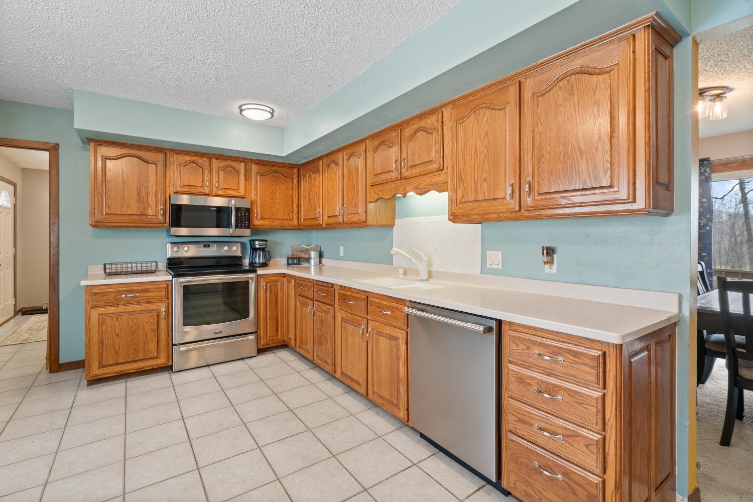 Independence, Iowa 50644, United States, 4 Bedrooms Bedrooms, ,3 BathroomsBathrooms,Residential,Active,76900