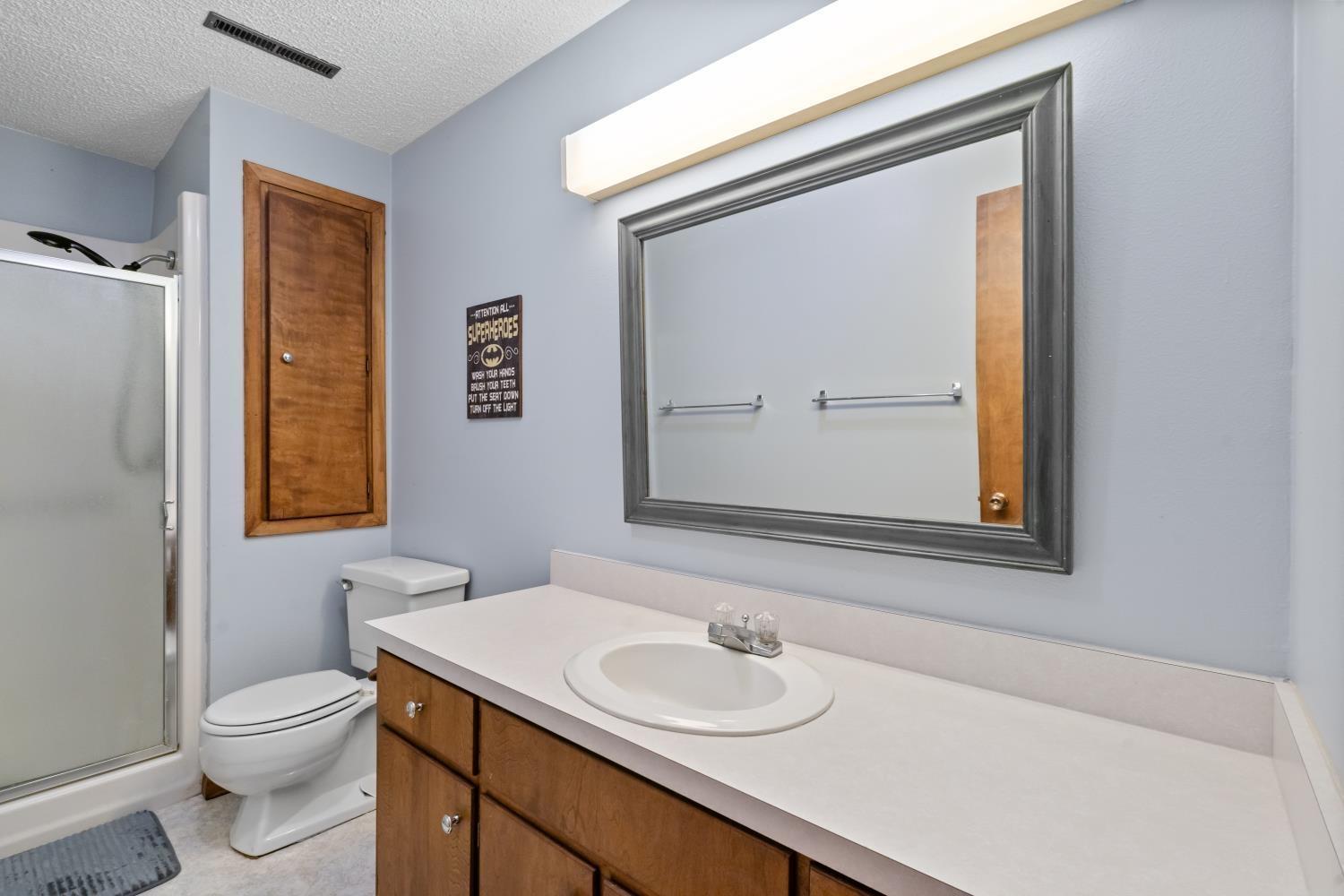 Independence, Iowa 50644, United States, 4 Bedrooms Bedrooms, ,3 BathroomsBathrooms,Residential,Active,76900