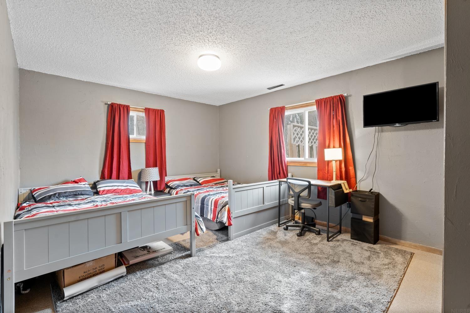 Independence, Iowa 50644, United States, 4 Bedrooms Bedrooms, ,3 BathroomsBathrooms,Residential,Active,76900