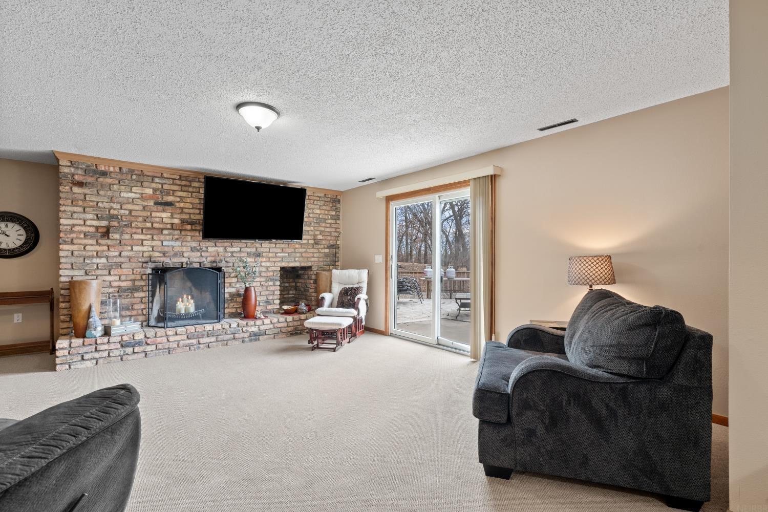 Independence, Iowa 50644, United States, 4 Bedrooms Bedrooms, ,3 BathroomsBathrooms,Residential,Active,76900