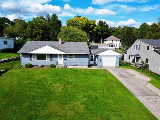 408 NORTH ST, DECORAH, IA 52101 - Image b8710dddaf5809fbe2e1e5d2dc7f32dd/3921546645