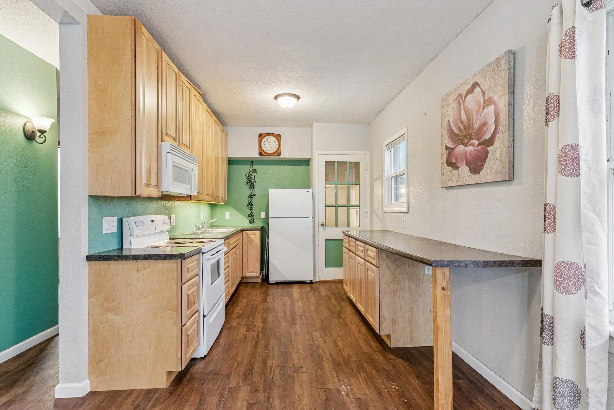 Waterloo, Iowa 50703, United States, 2 Bedrooms Bedrooms, ,1 BathroomBathrooms,Residential,Active,247048