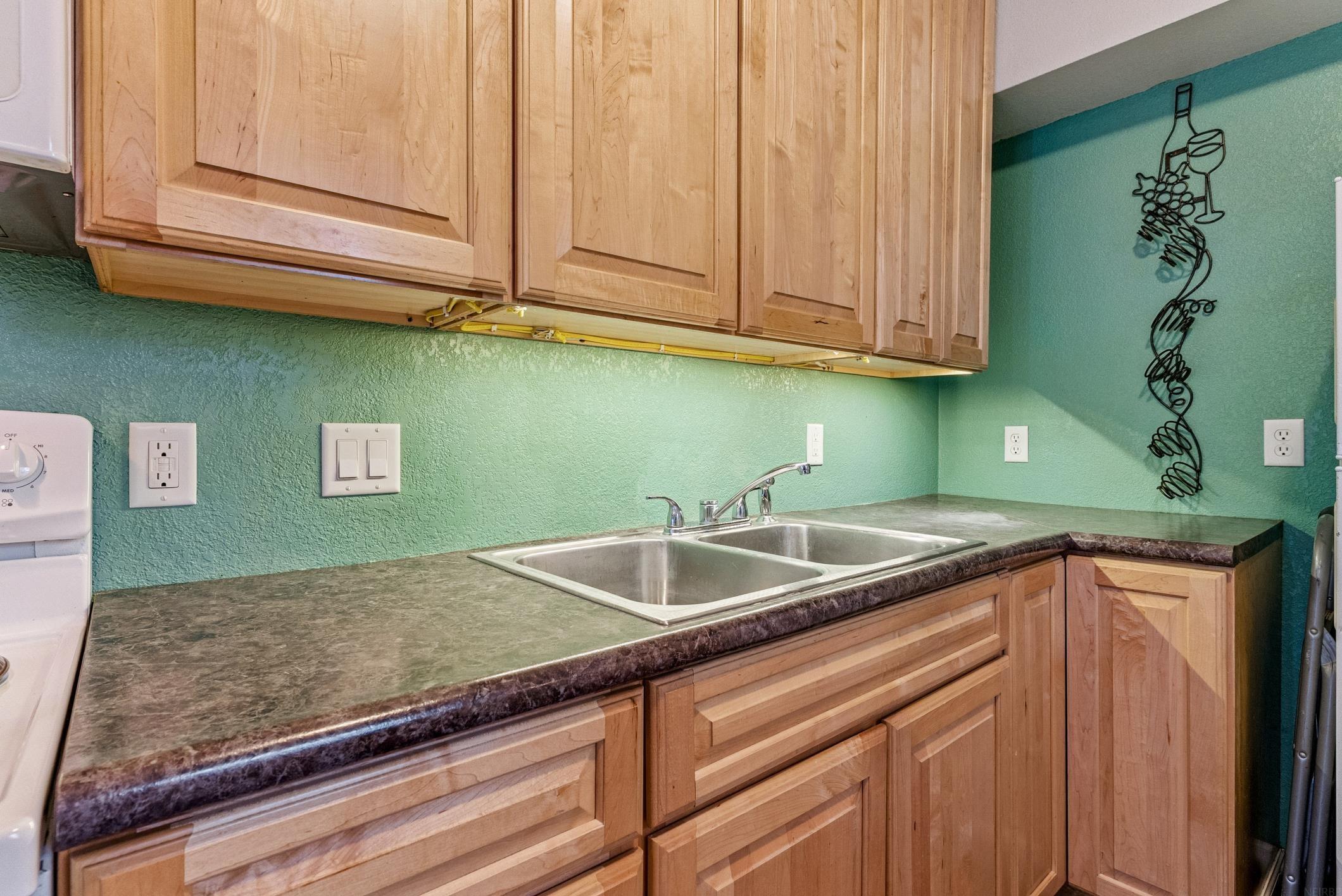 Waterloo, Iowa 50703, United States, 2 Bedrooms Bedrooms, ,1 BathroomBathrooms,Residential,Active,247048