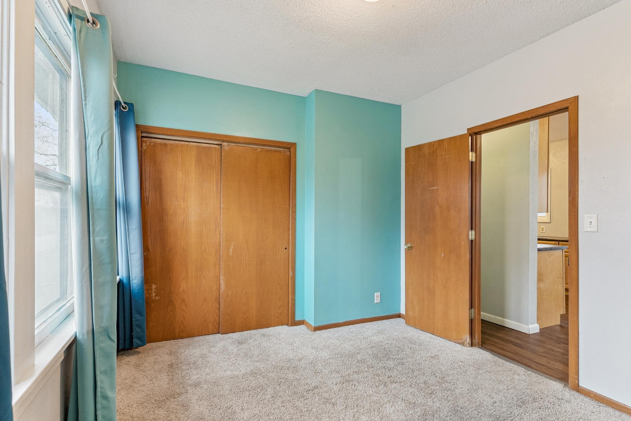 Waterloo, Iowa 50703, United States, 2 Bedrooms Bedrooms, ,1 BathroomBathrooms,Residential,Active,247048