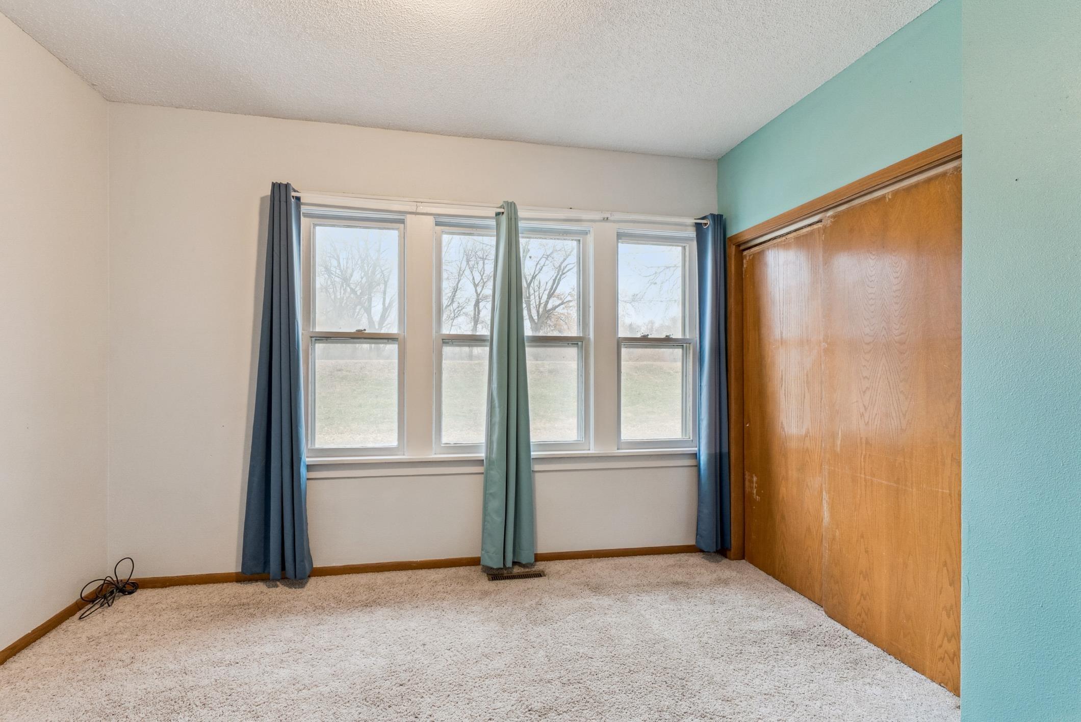 Waterloo, Iowa 50703, United States, 2 Bedrooms Bedrooms, ,1 BathroomBathrooms,Residential,Active,247048