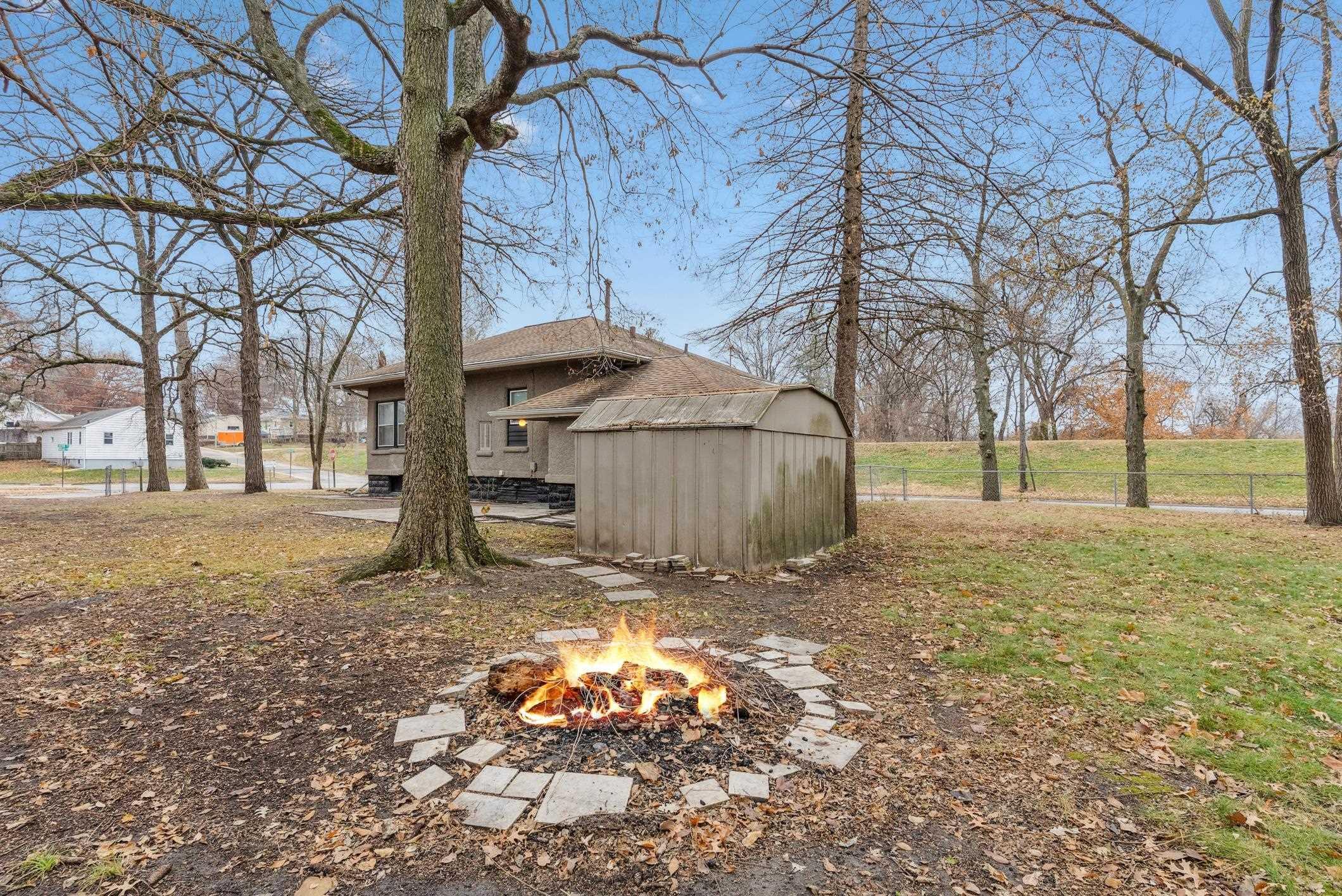 Waterloo, Iowa 50703, United States, 2 Bedrooms Bedrooms, ,1 BathroomBathrooms,Residential,Active,247048