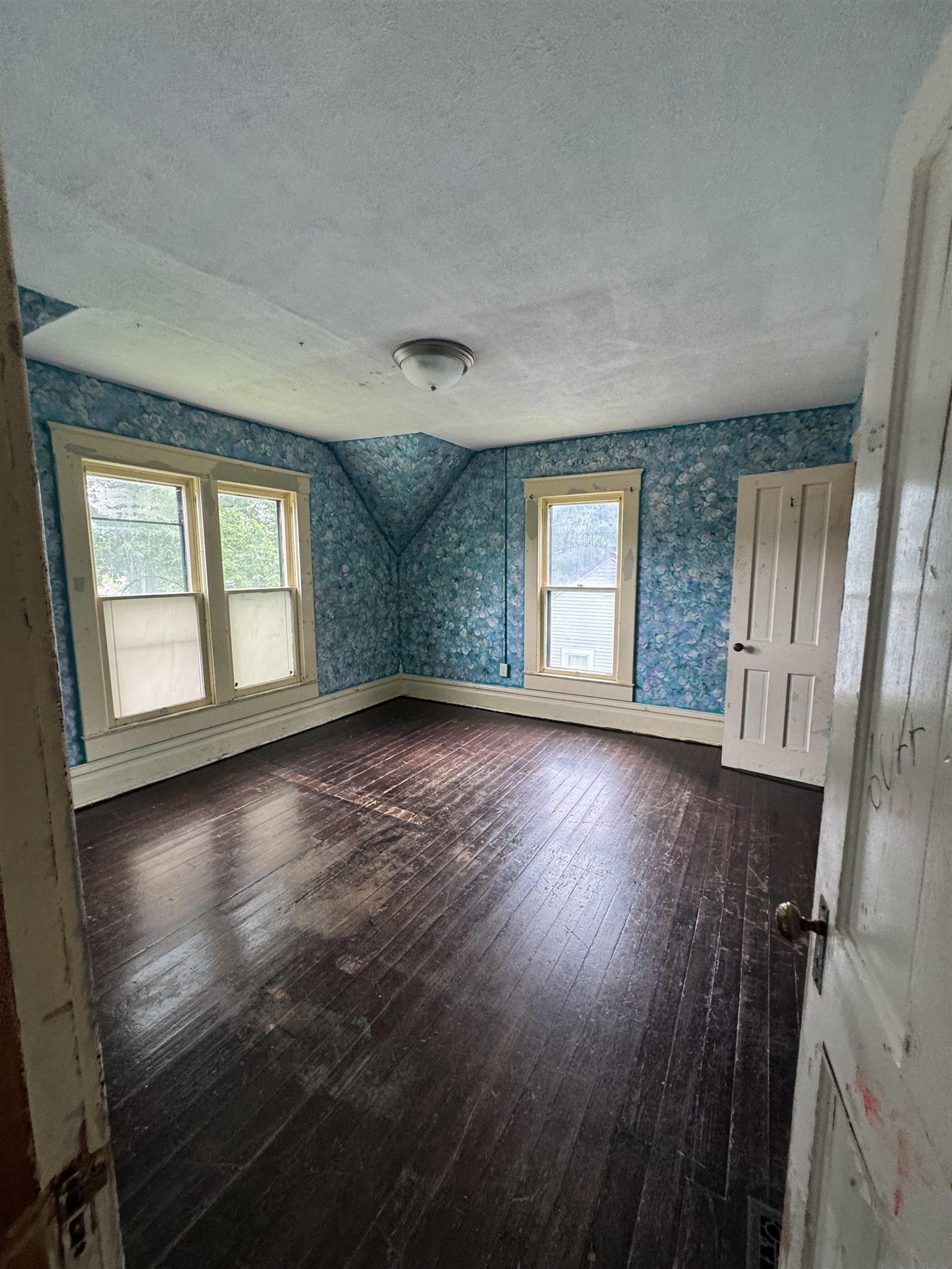 Laporte City, Iowa 50651, United States, 3 Bedrooms Bedrooms, ,3 BathroomsBathrooms,Residential,Active,154961