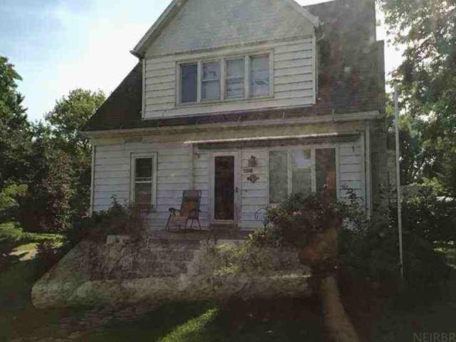 Photo 1 of 5 — 208 N 3Rd St, Wallingford, IA 51365