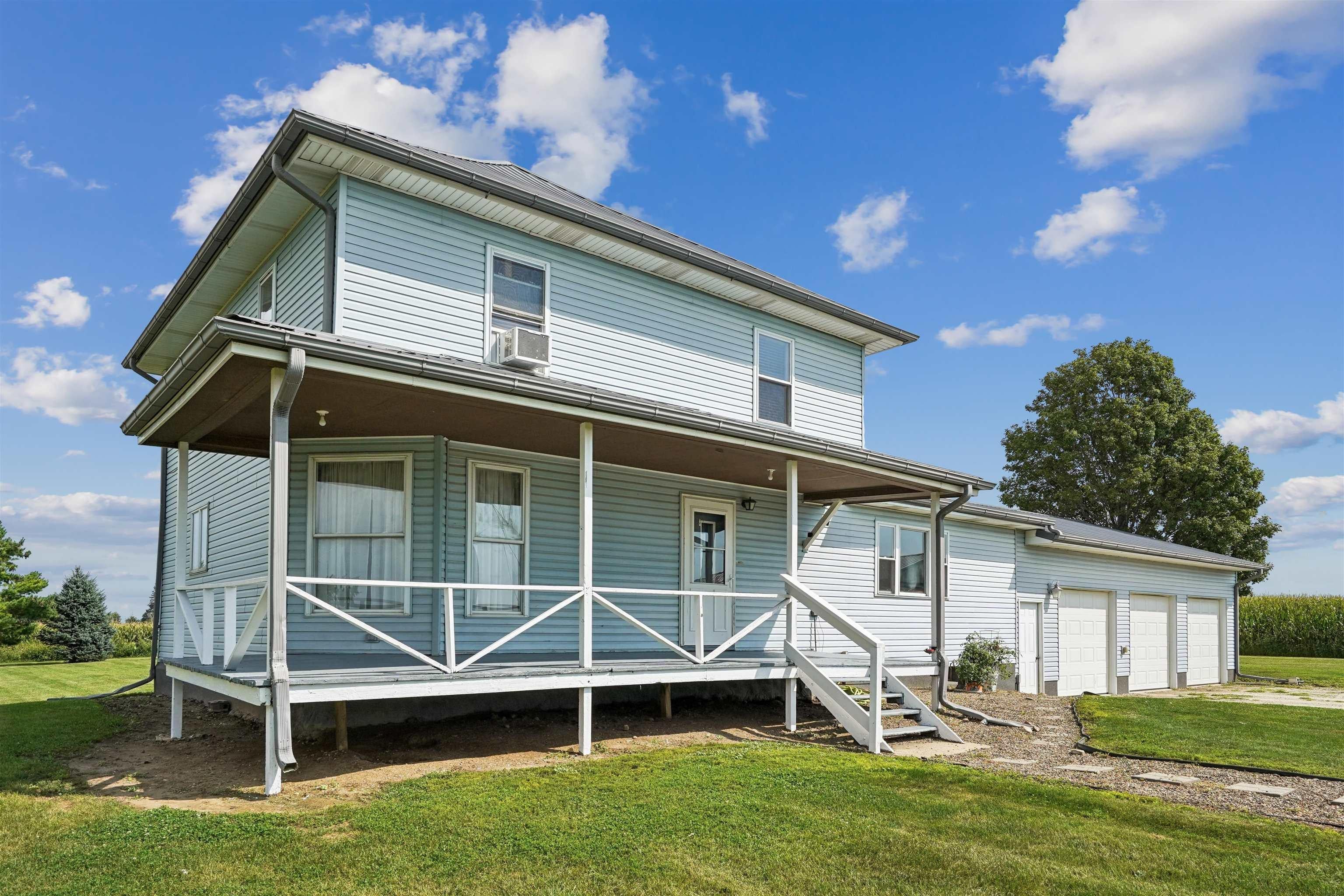 1528 Lawrence Avenue - Photo 2