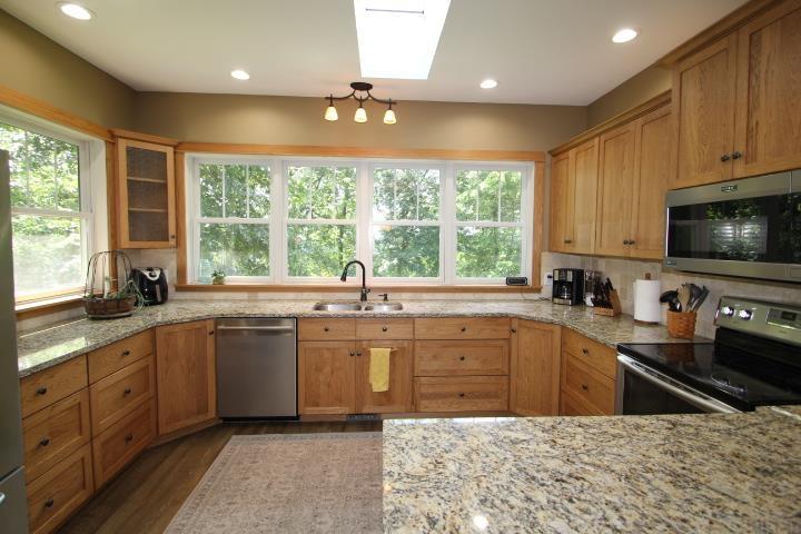 Laporte City, Iowa 50651, United States, 3 Bedrooms Bedrooms, ,2 BathroomsBathrooms,Residential,Active,199580