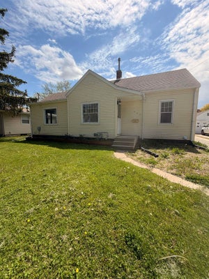 922 E MITCHELL AVE, WATERLOO, IA 50702 - Image bd22e542c304cdb7fd3c24e2b0ee3e36/2149338657