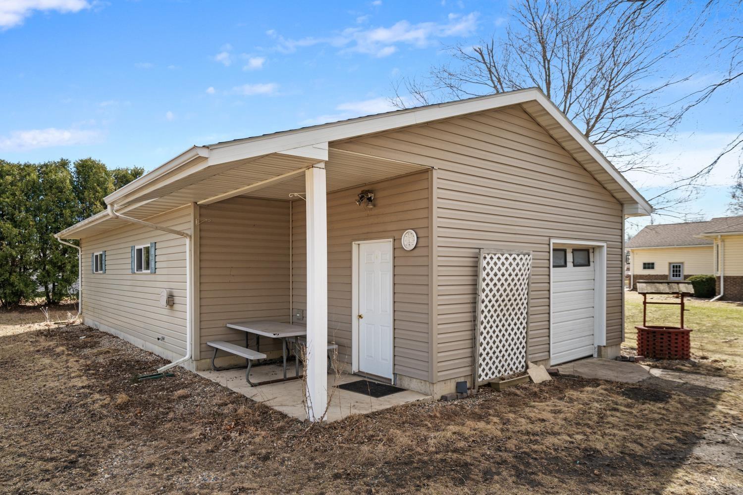 Readlyn, Iowa 50668, United States, 4 Bedrooms Bedrooms, ,4 BathroomsBathrooms,Residential,Active,95620